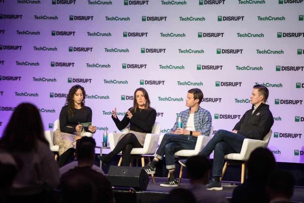 How innovative startups can approach government contracts