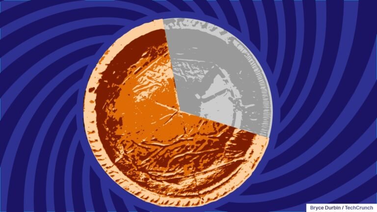 Thanksgiving 2024: $33.6B online spending, 72% on mobile